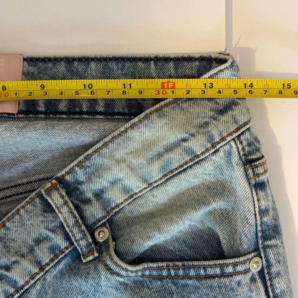 Revice V Cut Waist Jeans Size 26 Low Rise Light Wash Y2K Straight Leg - Picture 11 of 16